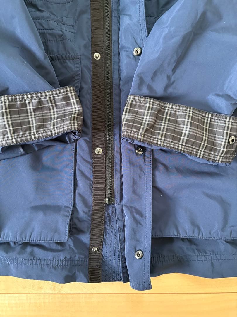BURBERRY BLACK LABEL ネイビー ナイロンジャケット