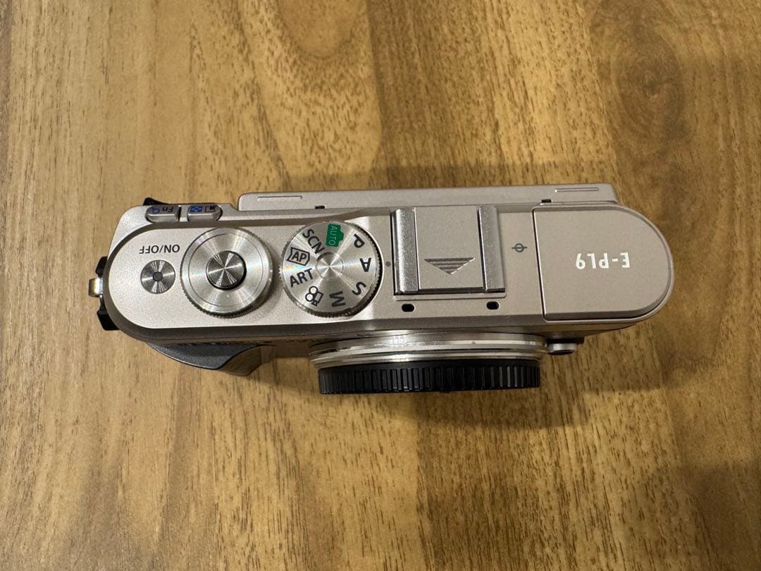 OLYMPUS PEN E-PL9 ダブルズームキット