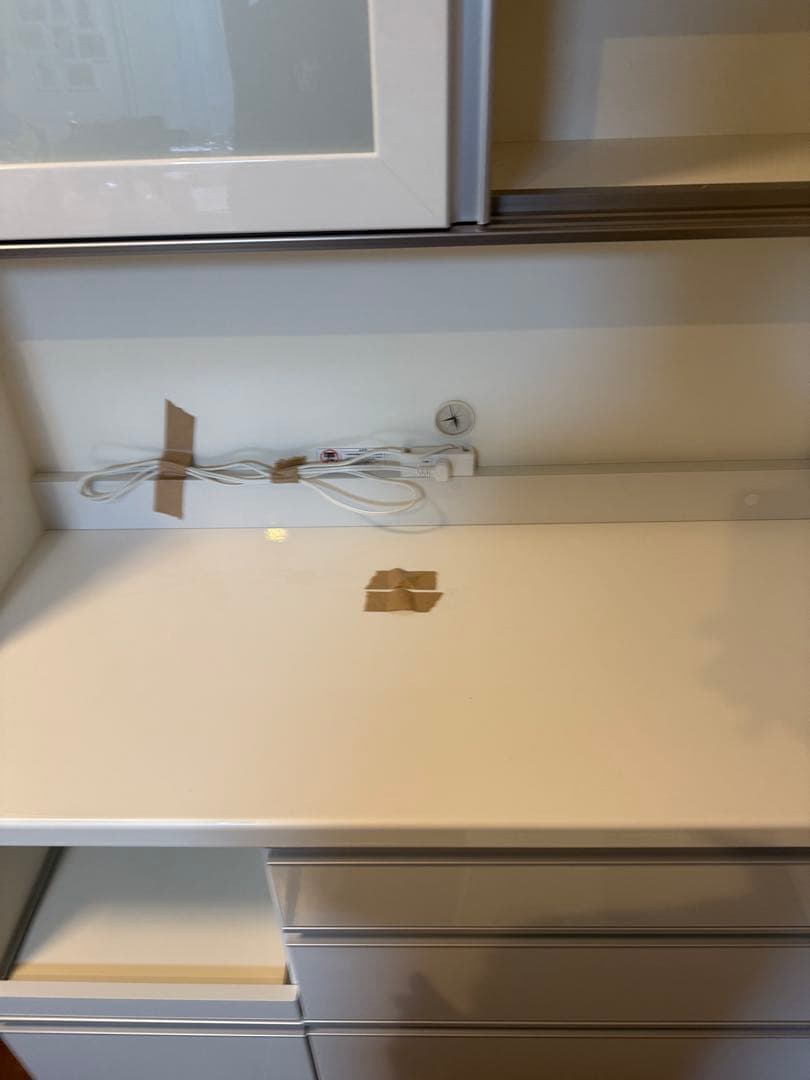 週末限定価格　パモウナ キッチンボード カップボードキッチン収納