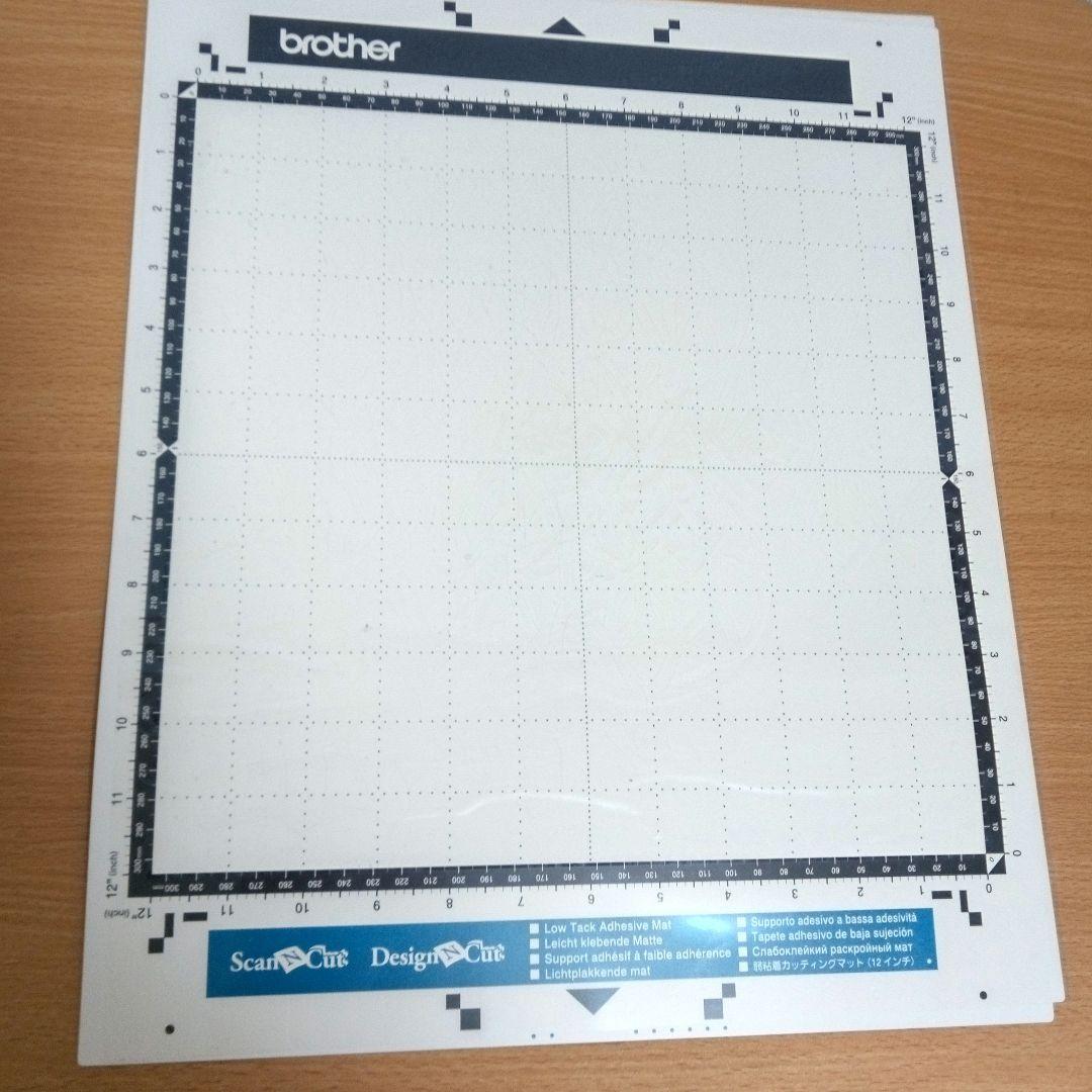 ブラザー ScanNCut CM300スキャンカット　カッティングマシン