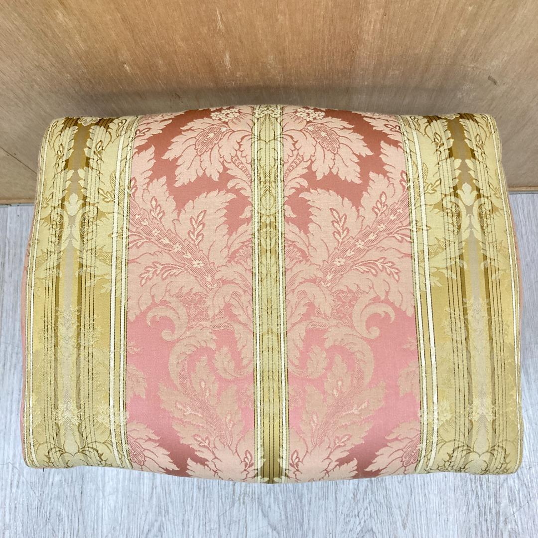 イタリア 　猫脚　スツール　オットマン　クラシック 　A