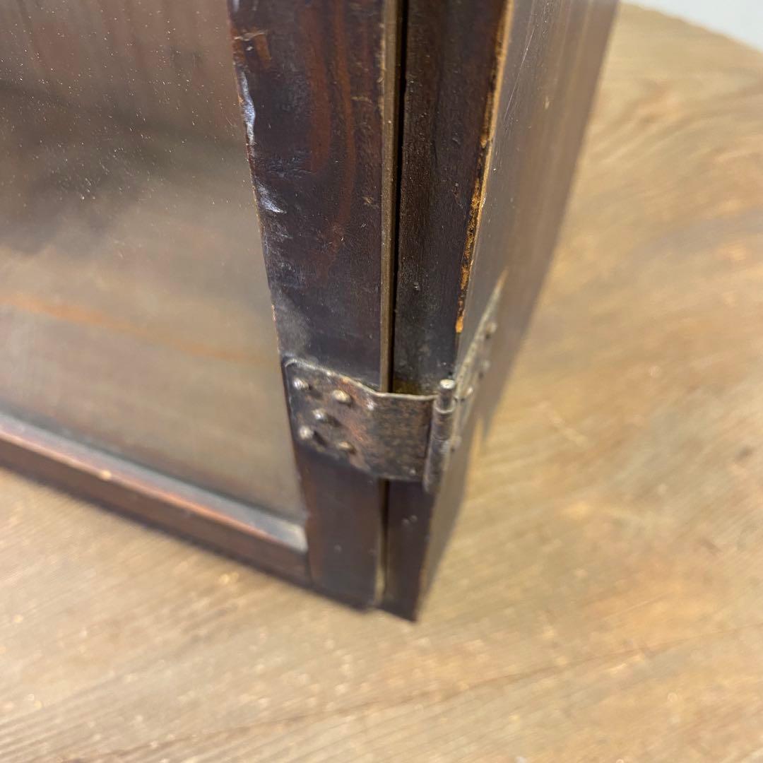 明治29年 ガラス扉の木製ケース アンティーク