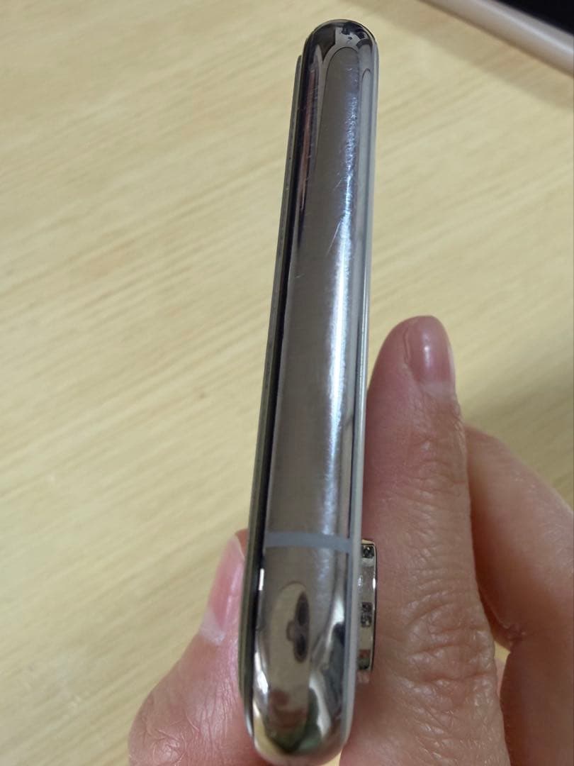 Apple iPhone XS ホワイト 本体