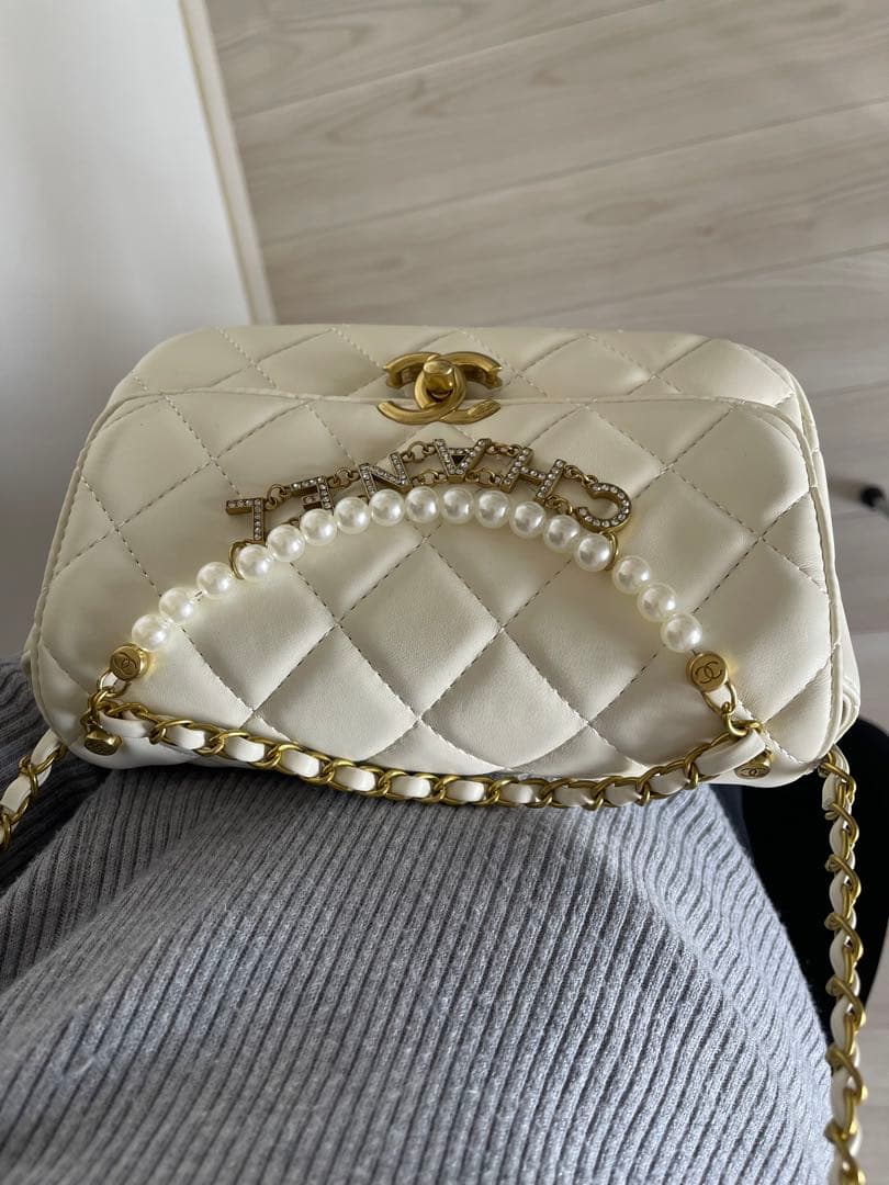 CHANELノベルティホワイトショルダーバッグ