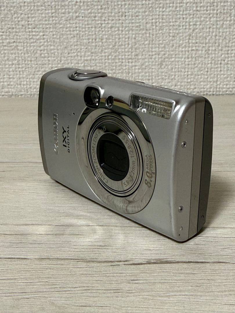 Canon IXY DIGITAL 810 IS PC1235 本体と付属品