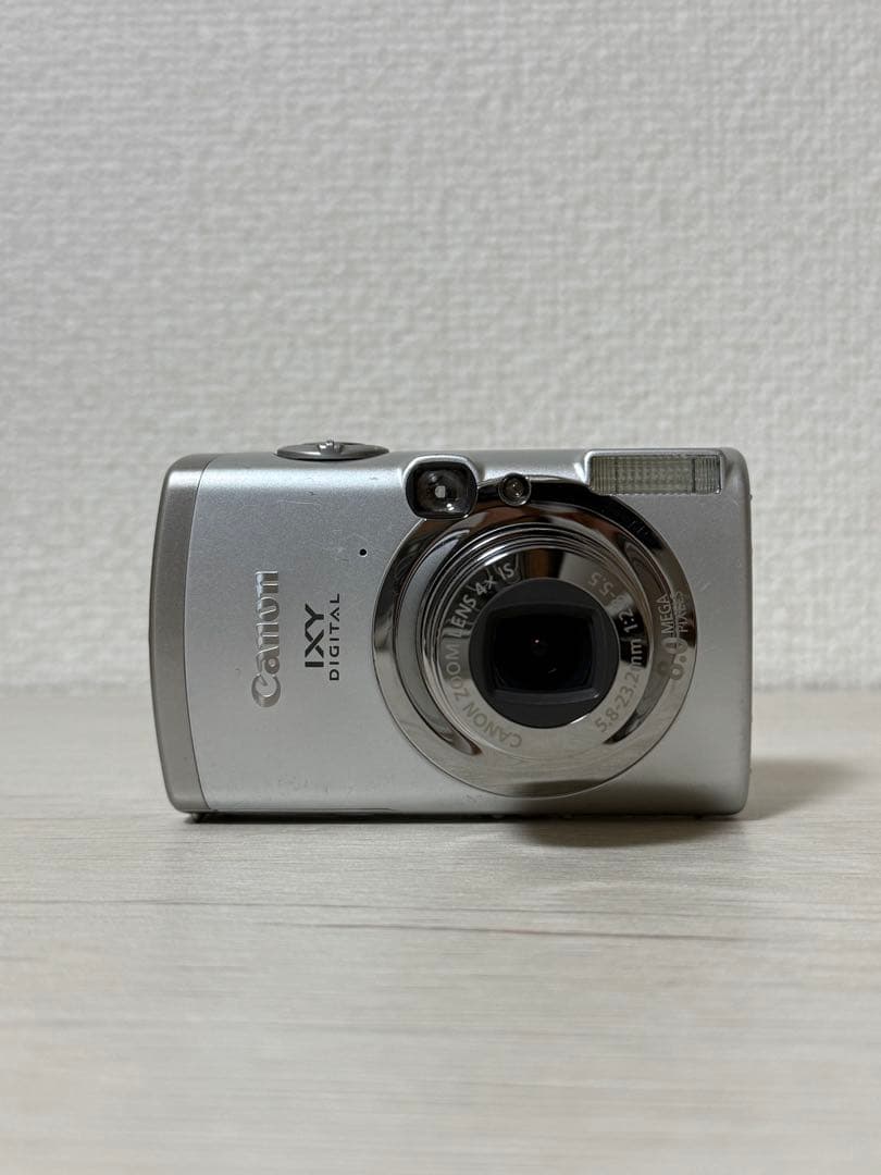 Canon IXY DIGITAL 810 IS PC1235 本体と付属品