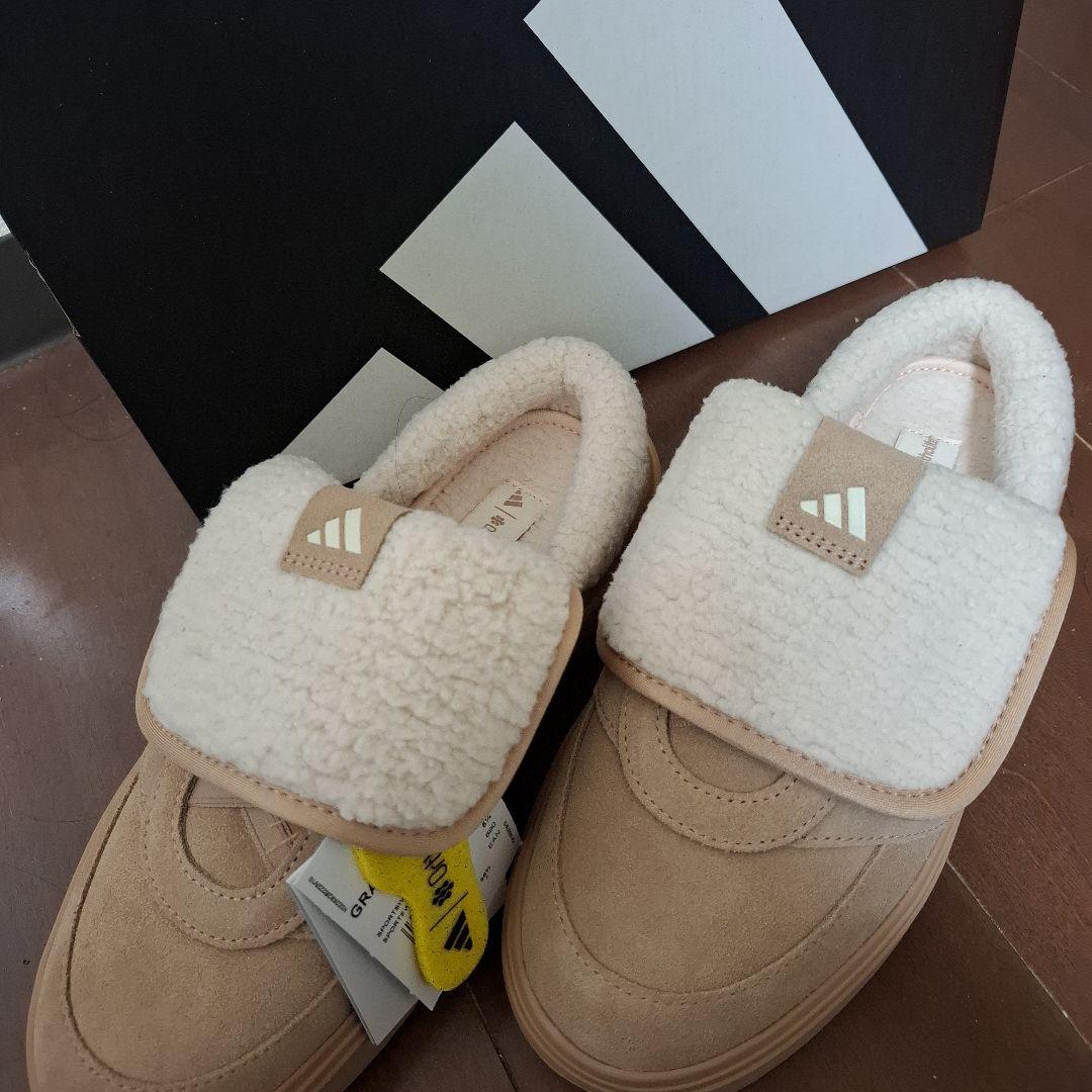 【韓国】もこもこadidas GRAND COURT MULE 24cm