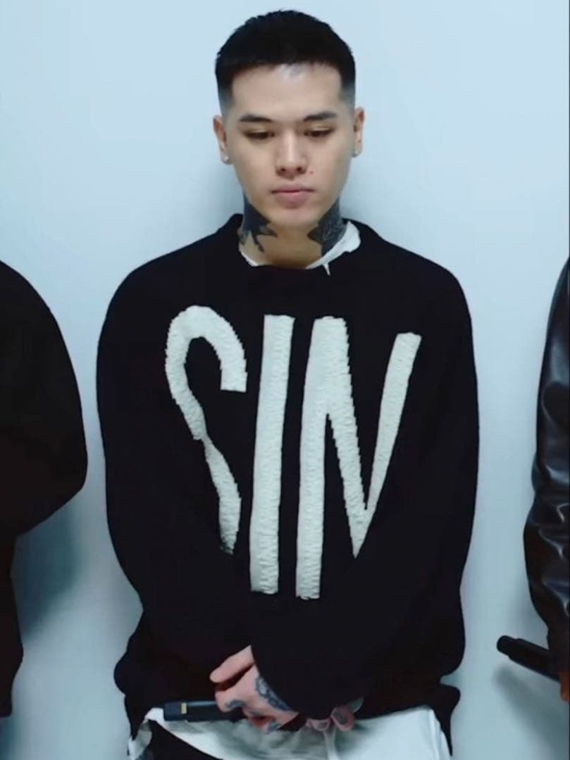 SAINT Mxxxxxx SINロゴニット