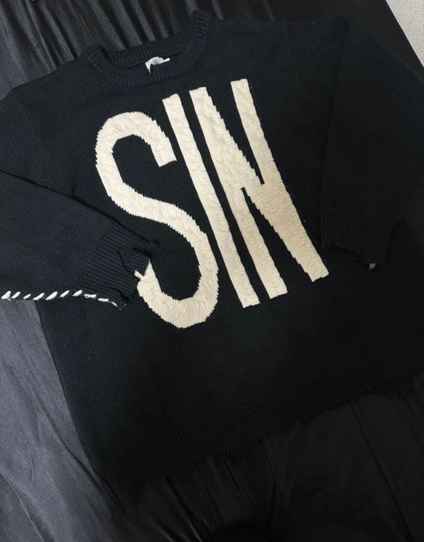 SAINT Mxxxxxx SINロゴニット