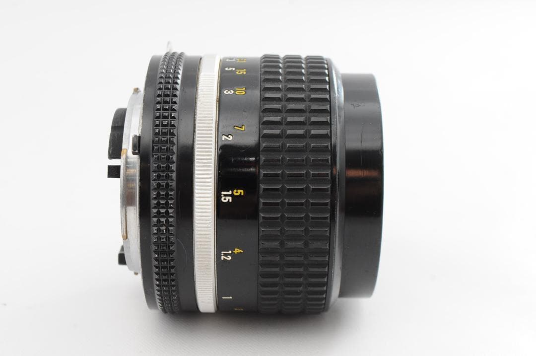 ★超美品 カビ、くもりなし★ NIKON Ai-s NIKKOR 85mm f2