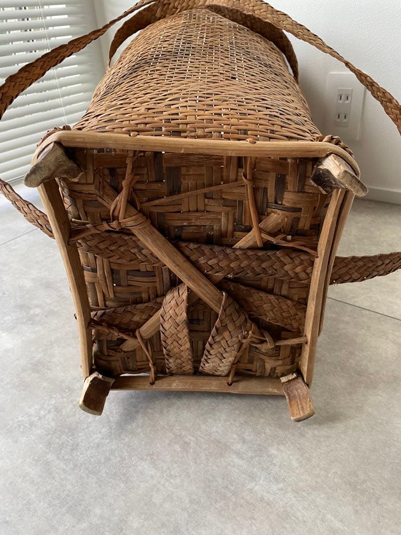 背負子　ラタン　バスケット　小物入れ　骨董品　ビンテージバスケット