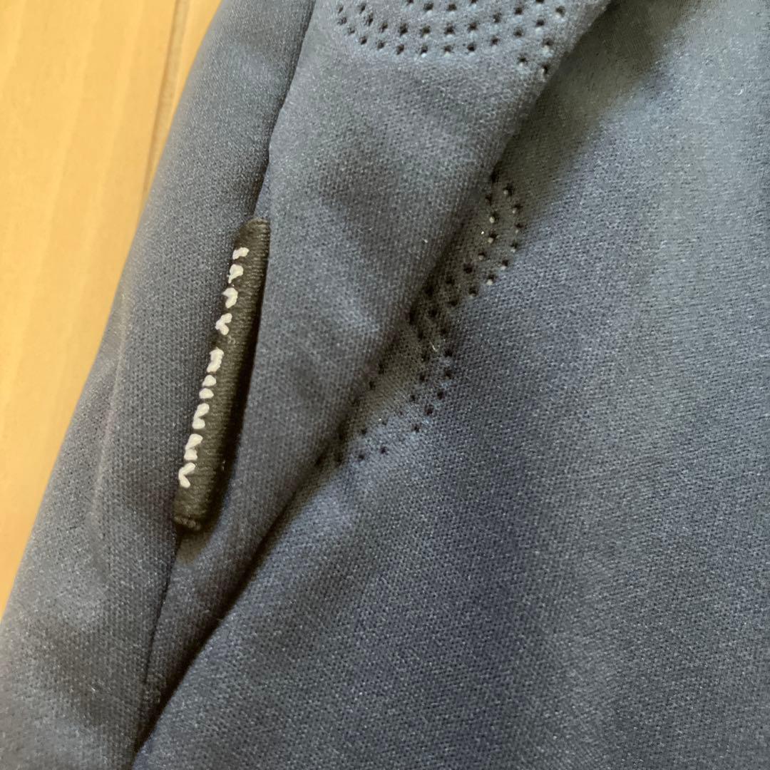 美品　ジャックバニーbyパーリーゲイツ　高周波ボンディングパンツ　サイズ2