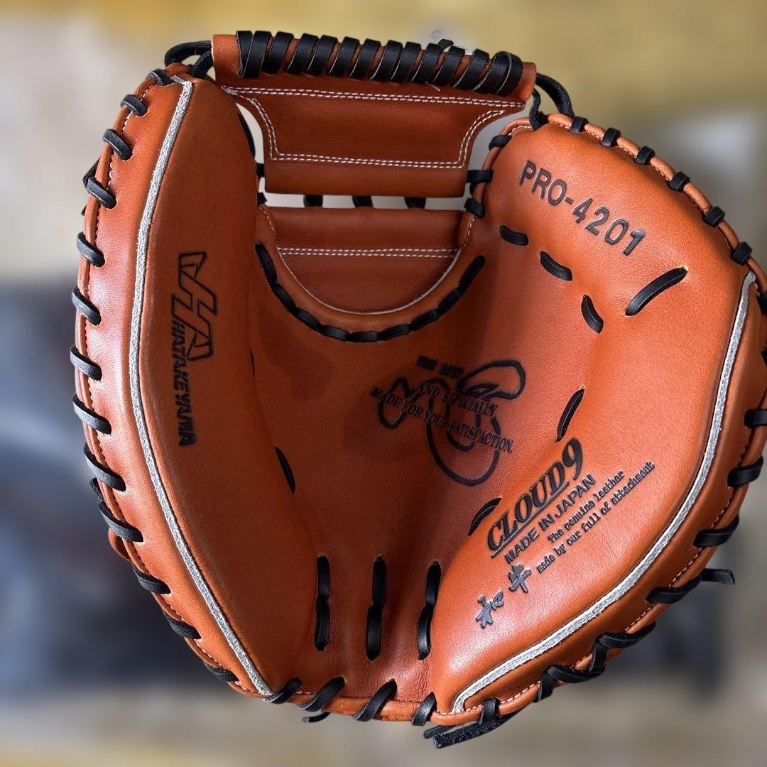 新品タグ付きハタケヤマ硬式用野球キャッチャーミット右利き用