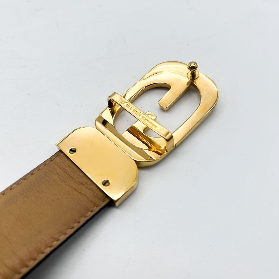 GUCCI✨レザー GGロゴ ゴールド金具ベルト 黒 レディース ブラック