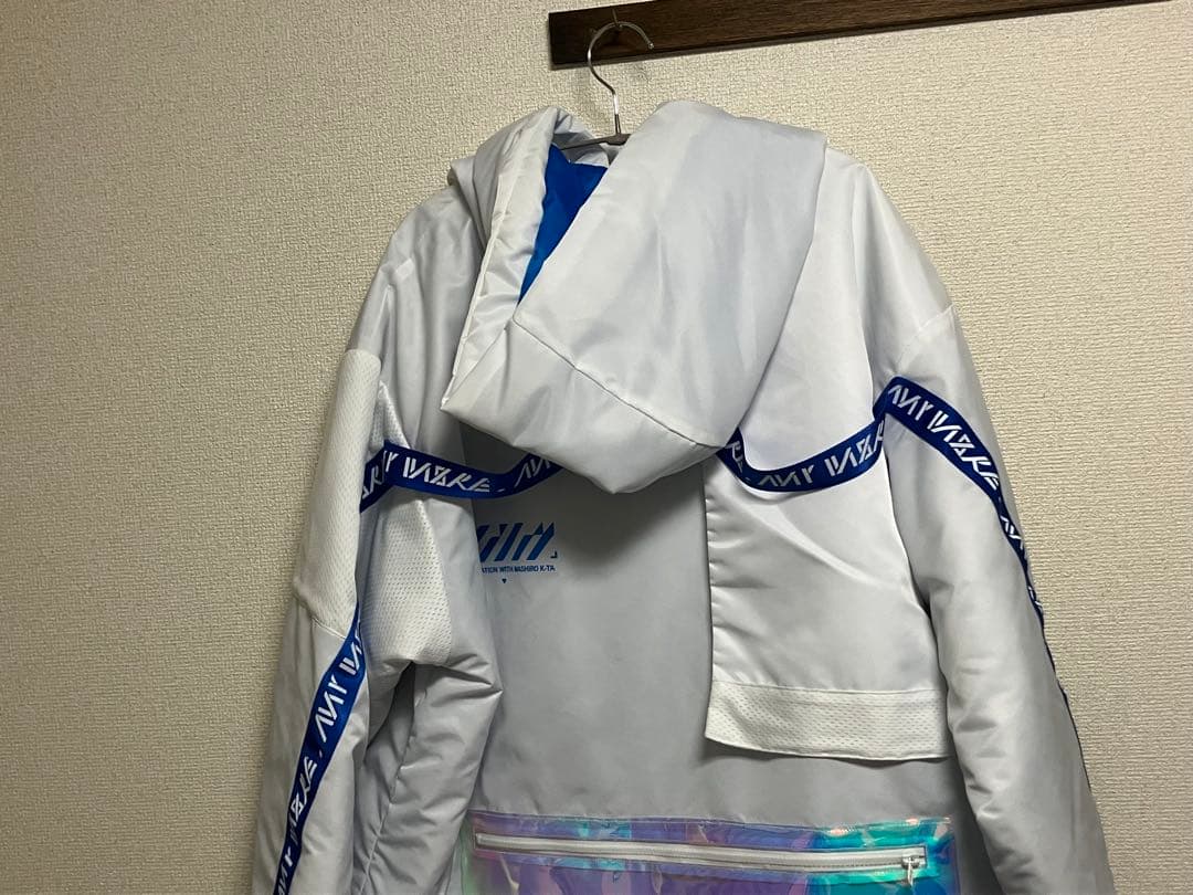 ililil(イルイルイル) 真白K大コラボ裏地キルティングジップパーカー