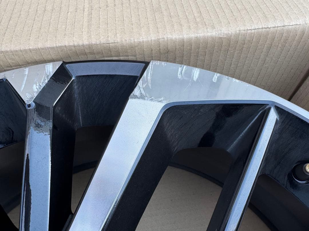 三菱アウトランダーPHEVGN0W純正20インチホイール 4本純正品1本小キズ有