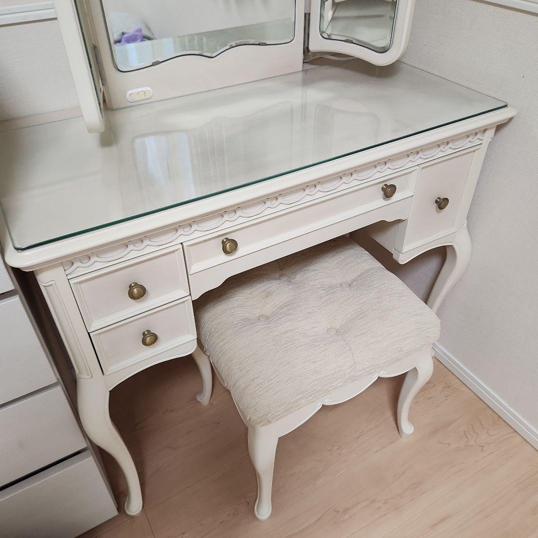 東海家具工業 フルール WH ドレッサー 【スツールは別出品中】