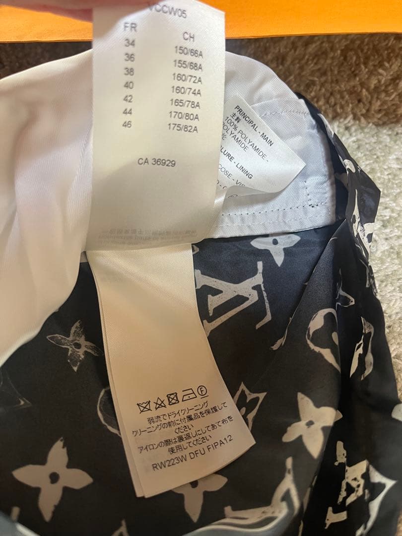 LOUIS VUITTON ショートパンツ 36