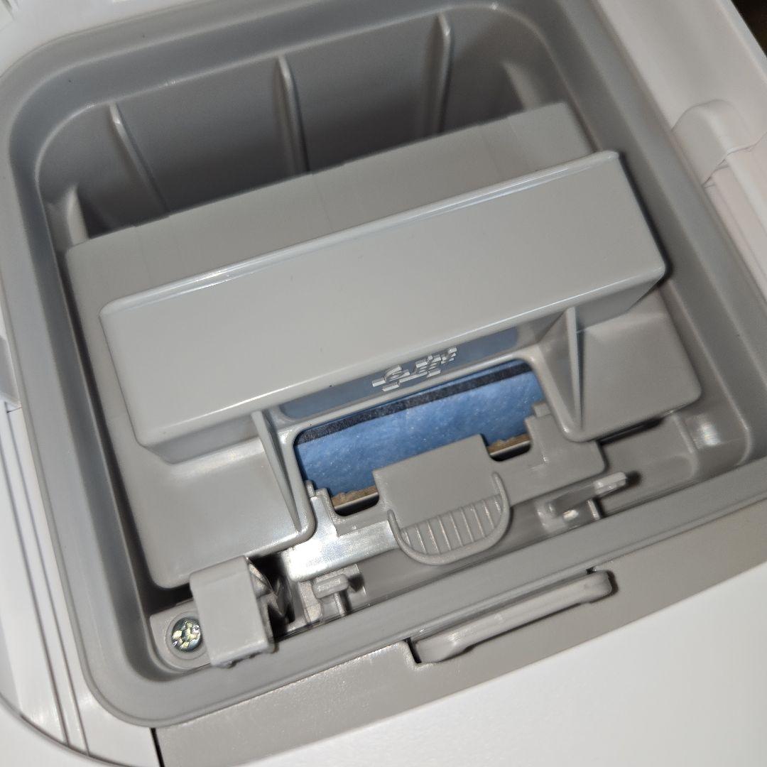 S132★ Panasonic　充電式掃除機　MC-NS100K