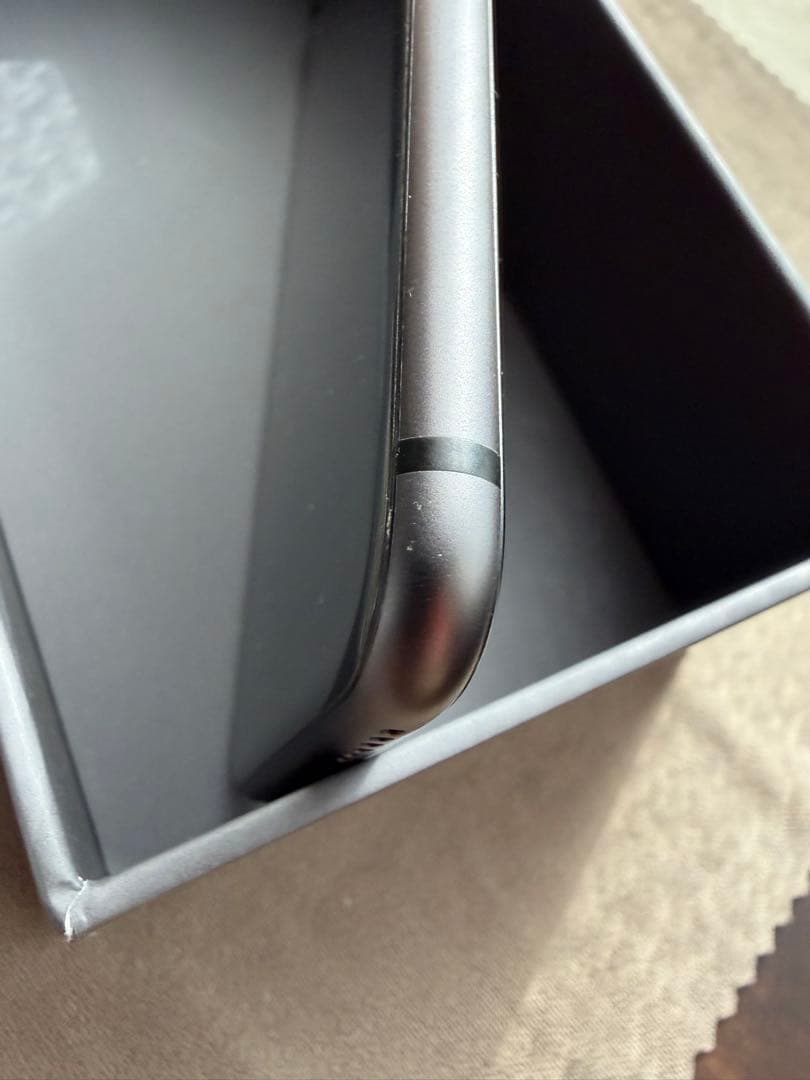 【極美品】iPhone 8 スペースグレイ 64GB バッテリー91%付属有り