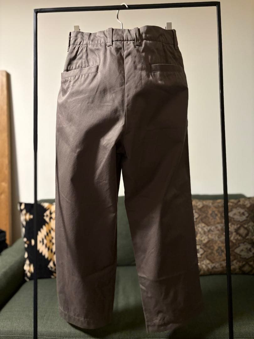 パンツ UNIVERSAL PRODUCTS NOTUCK CHINO TROUSERS