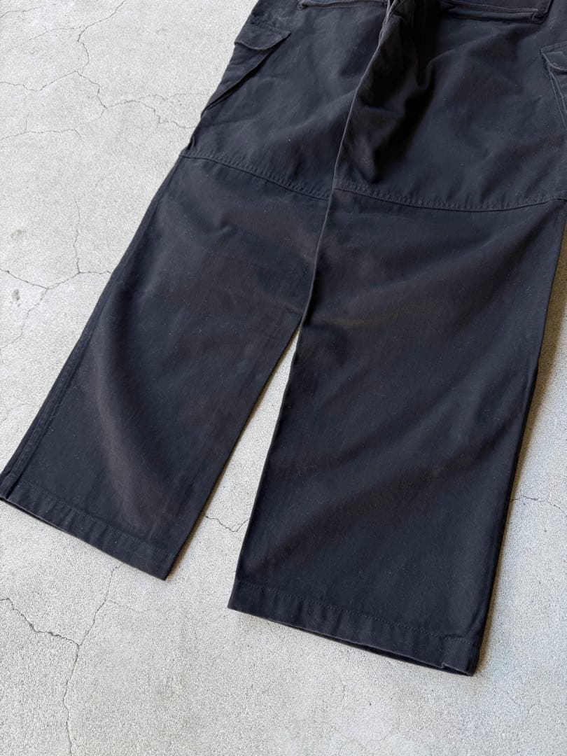 パンツ GOOD ENOUGH Black Wide Cargo Pants