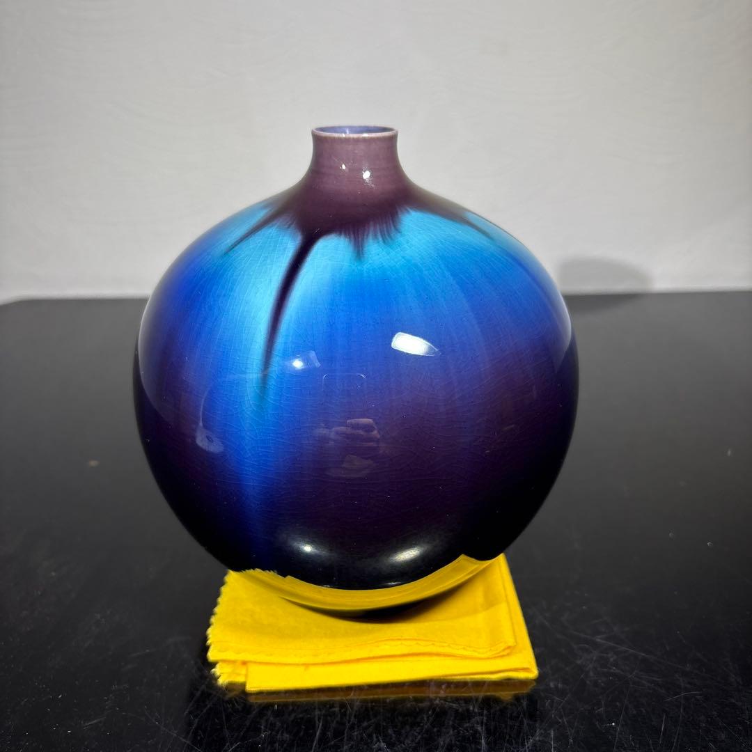 真作　人間国宝　3代徳田八十吉　壷　高さ約16センチ