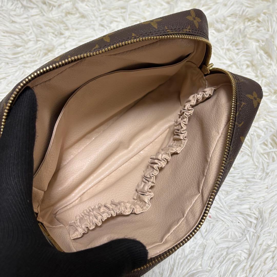 ✨️極美品 ルイヴィトン トゥルース トワレット23 モノグラム クラッチバッグ