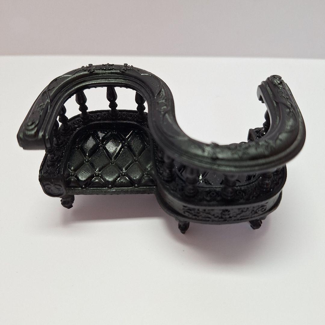 オビツ11　ねんどろいどどーる　密談椅子　　キッシングチェア　ディーラー様