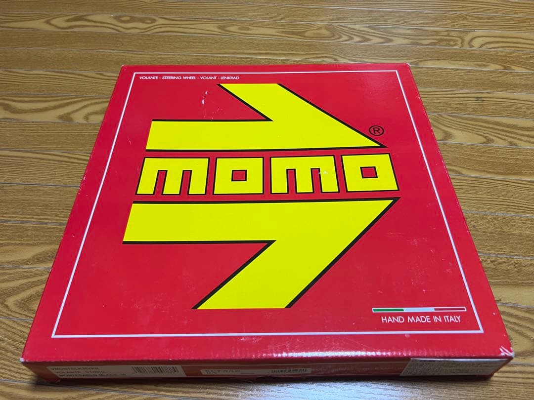 MOMO ステアリングホイール モンテカルロ　35パイ