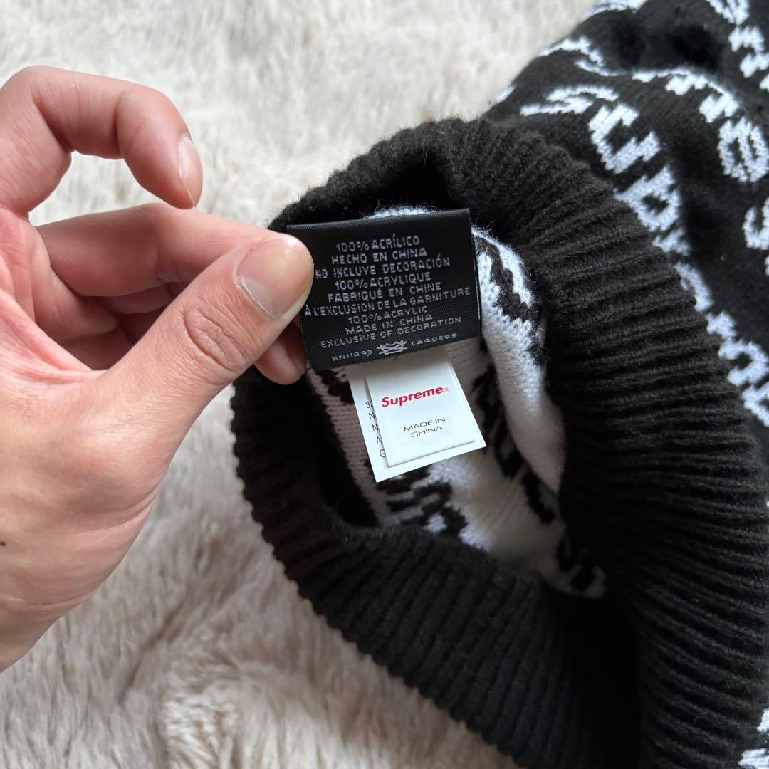 Supreme ✕ New Era Repeat Black balaclava