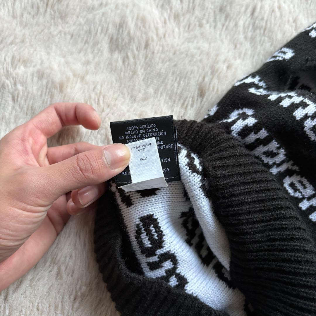 Supreme ✕ New Era Repeat Black balaclava