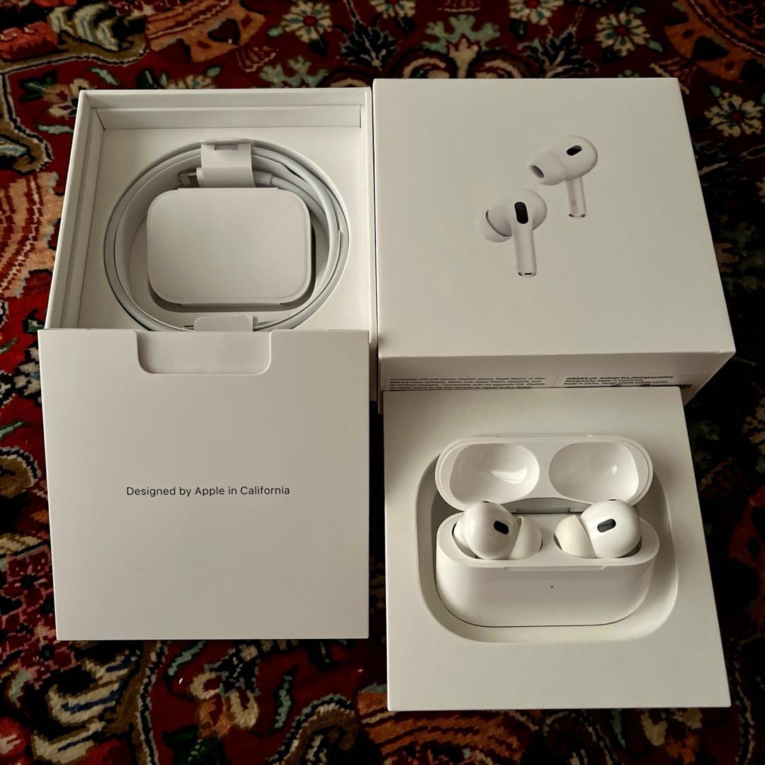 正規品‼️美品❣️【AirPods Pro2】第2世代　ライトニングタイプ