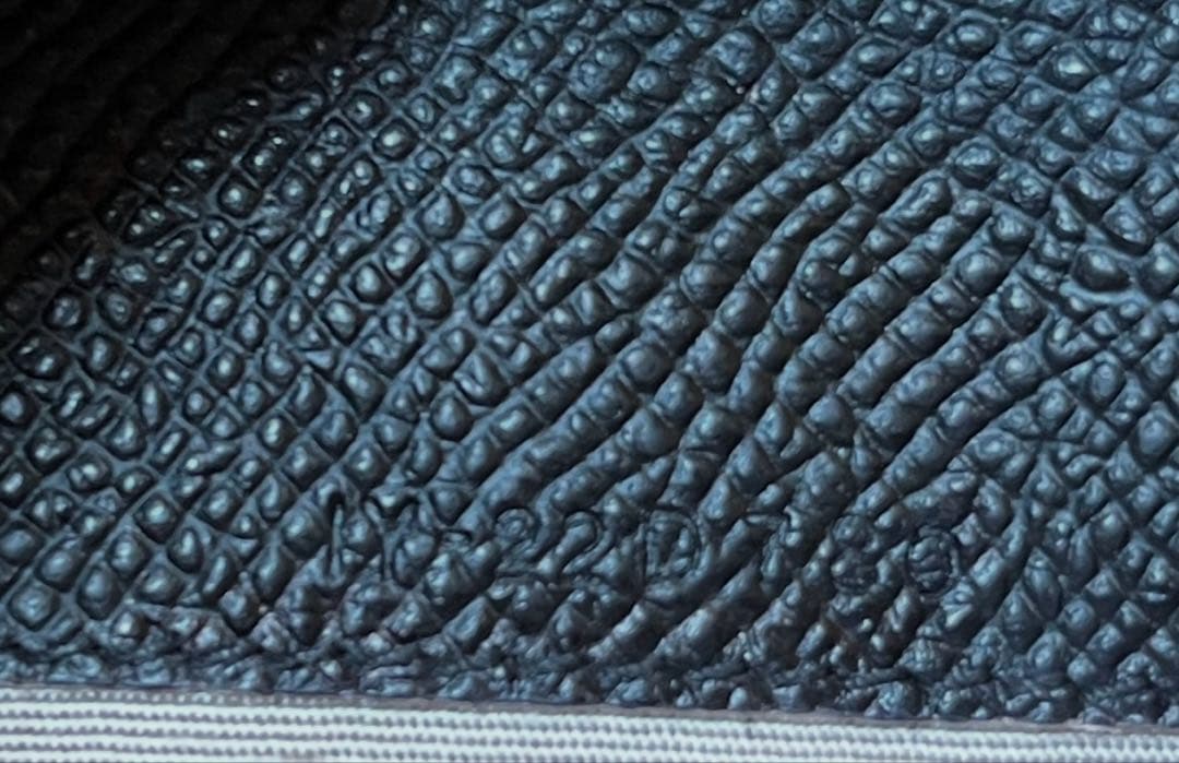 フェラガモの正規品　ケース　カードケース　財布　ウォレット　ゴールド金具