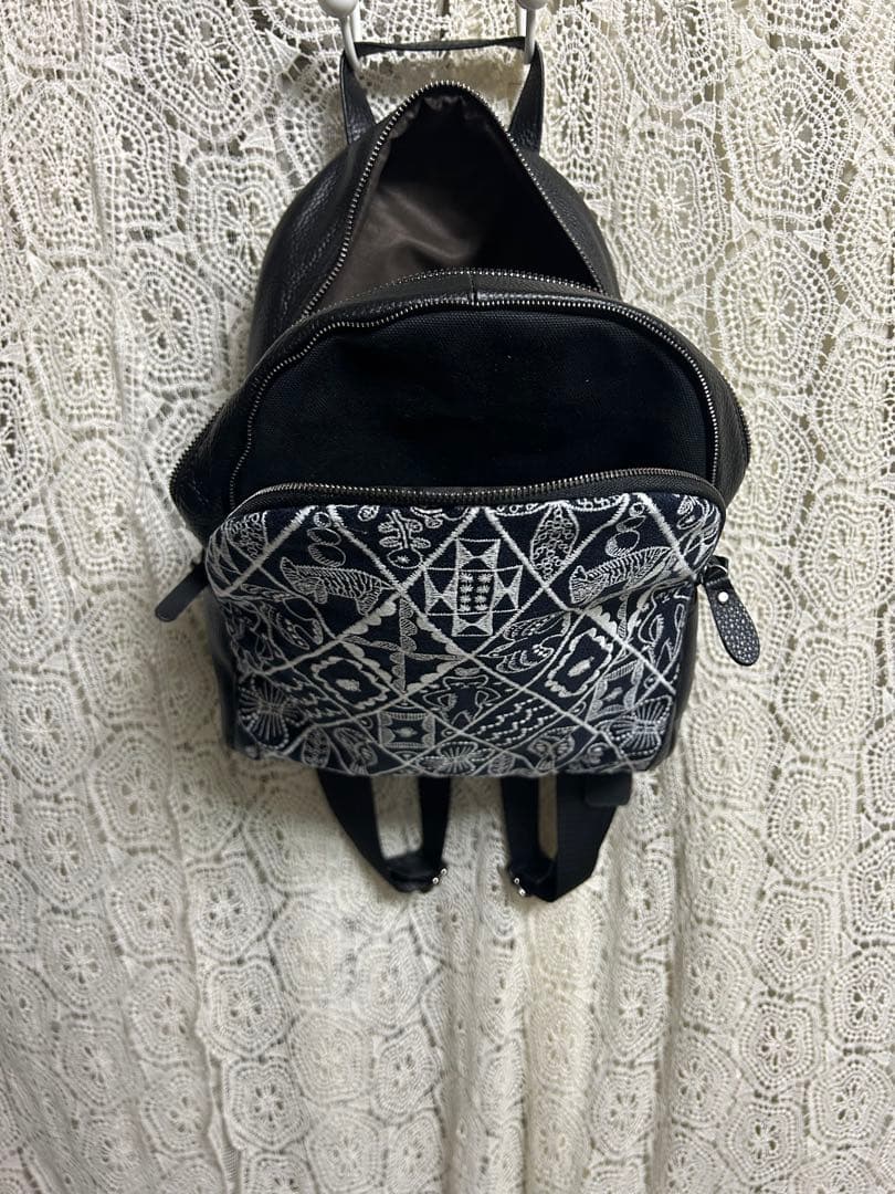 50928A ミナペルホネンハーフハンドメイド本革リュック シンフォニー