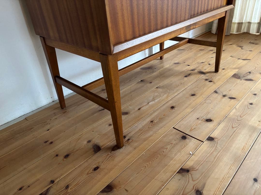 北欧ヴィンテージ　チーク　イギリス　キャビネット