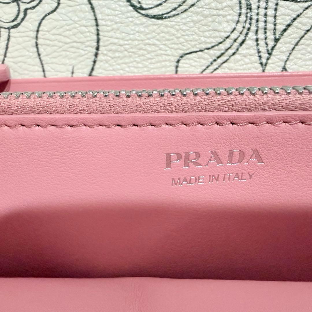 プラダ 長財布 ジェームス・ジーンコラボ 希少　うさぎ