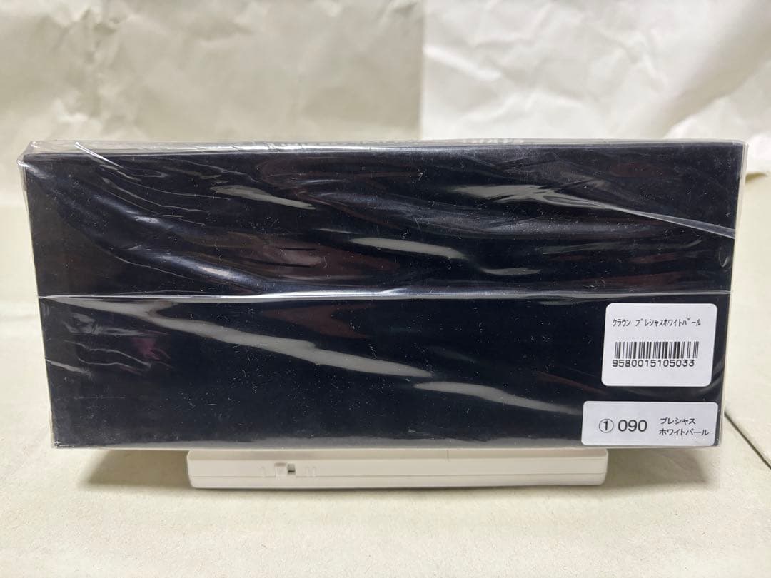 クラウンクロスオーバー　ミニカー　プレシャスホワイトパール　ケース付き未開封