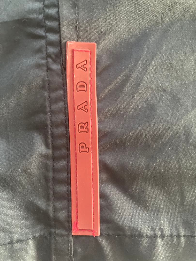 24時間以内発送　プラダスポーツ　ナイロンベスト　アーカイブ　ラバータグ　黒