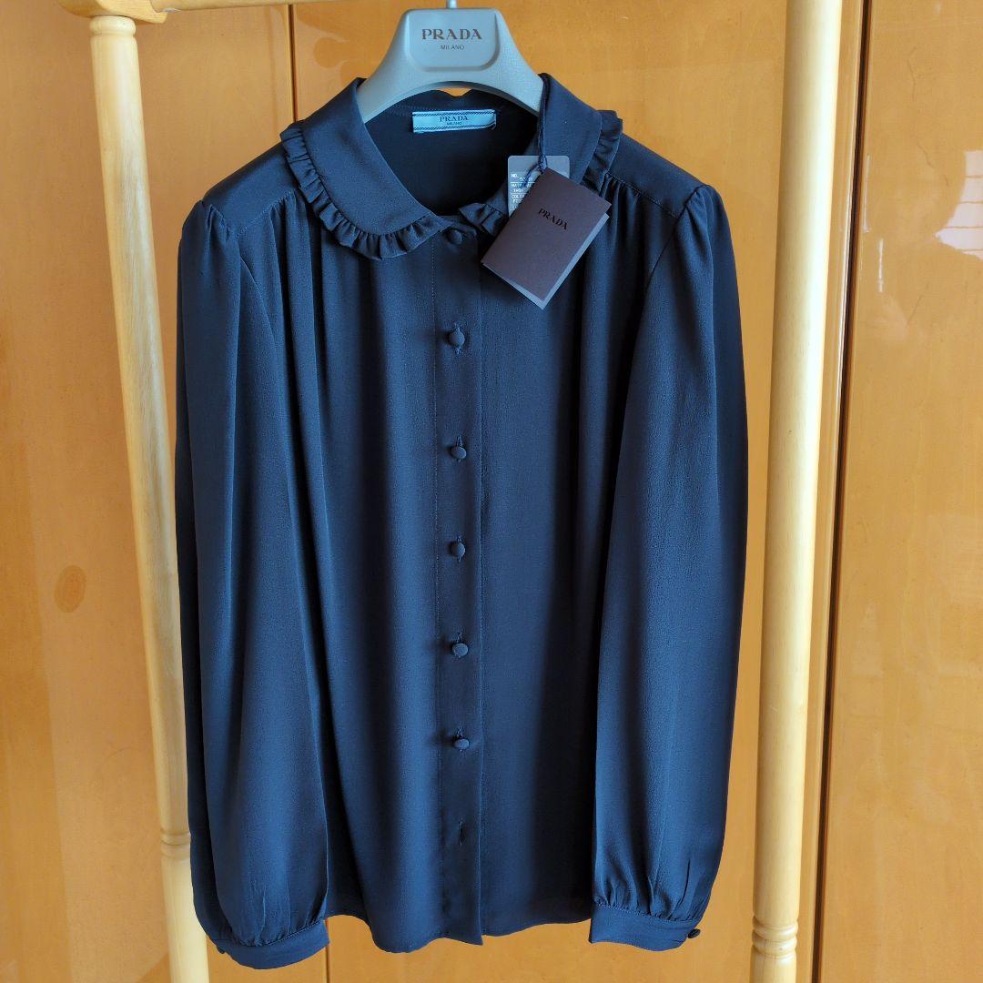 ★PRADA 新品タグ付きシルクネイビー 長袖シャツ フリル付き