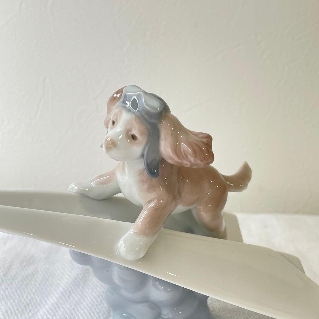 LIADRO リアドロ 犬と紙飛行機 可愛いパイロット Lladró 犬の置物