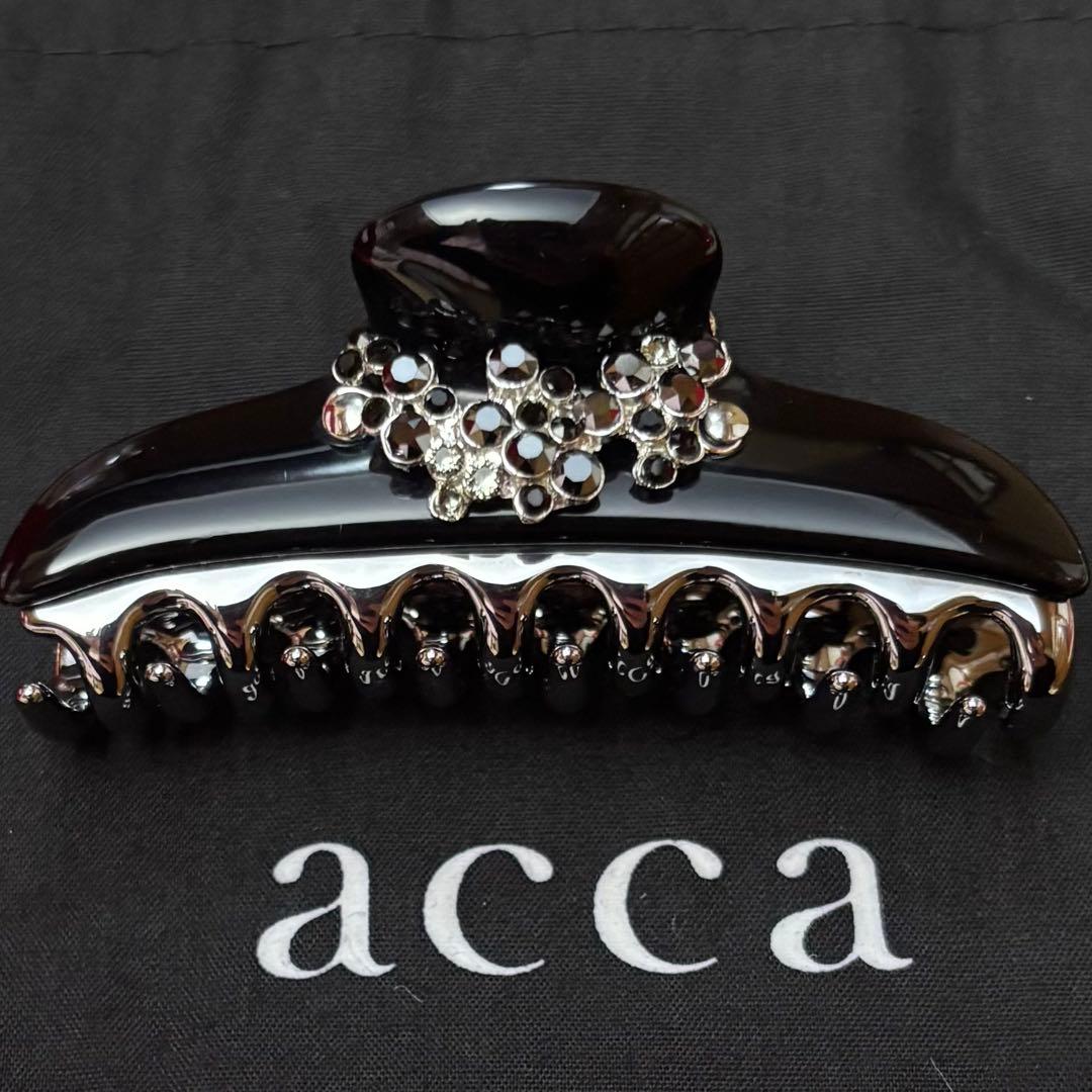 acca ヘアクリップ　フラワーモチーフ