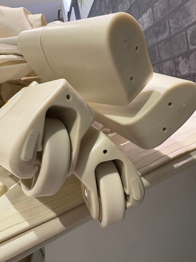 新品同様♡　Aprica ココネル エアープラス AB ホワイトグレー　収納袋付