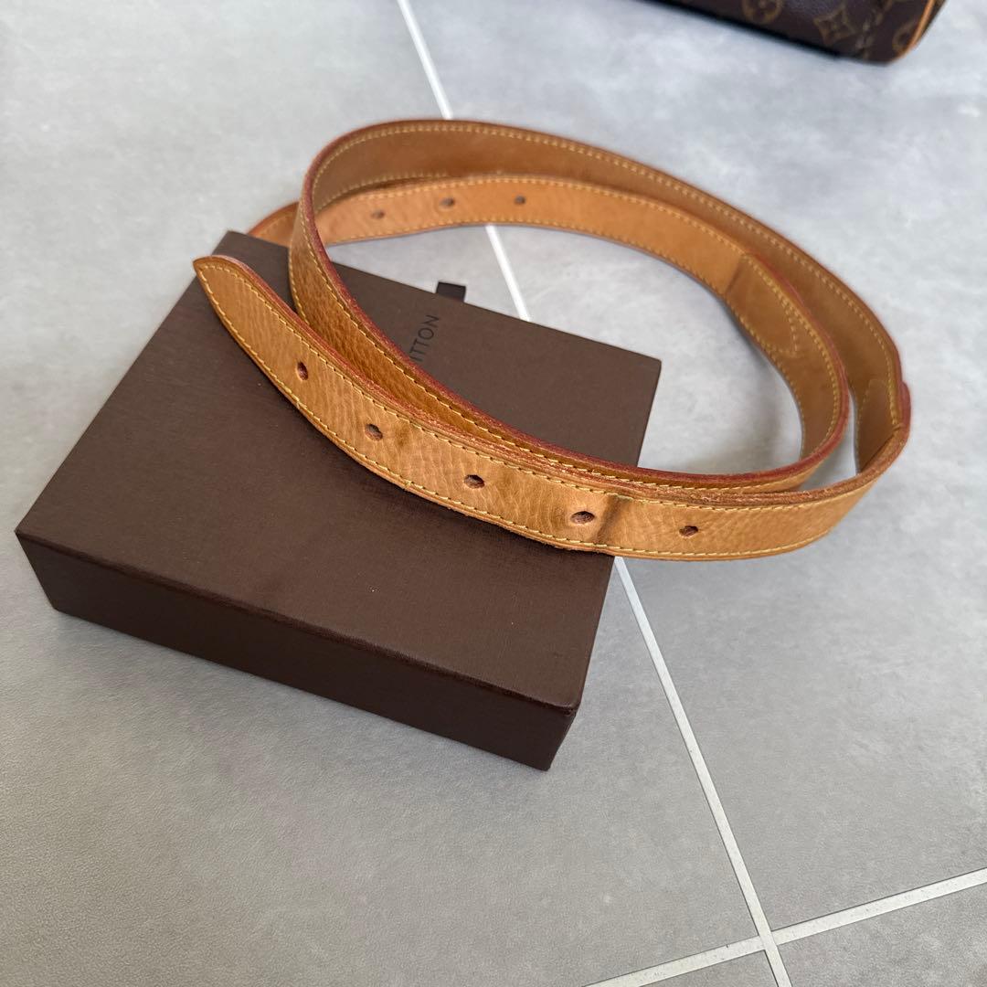 LOUIS VUITTON ヌメ革ショルダーストラップ 120センチ