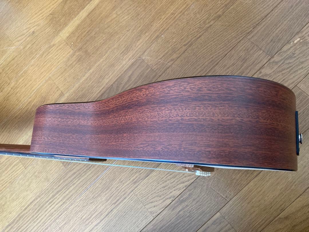 R coa様　Martin LXME ミニギター エレアコ