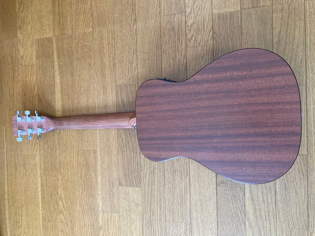 R coa様　Martin LXME ミニギター エレアコ