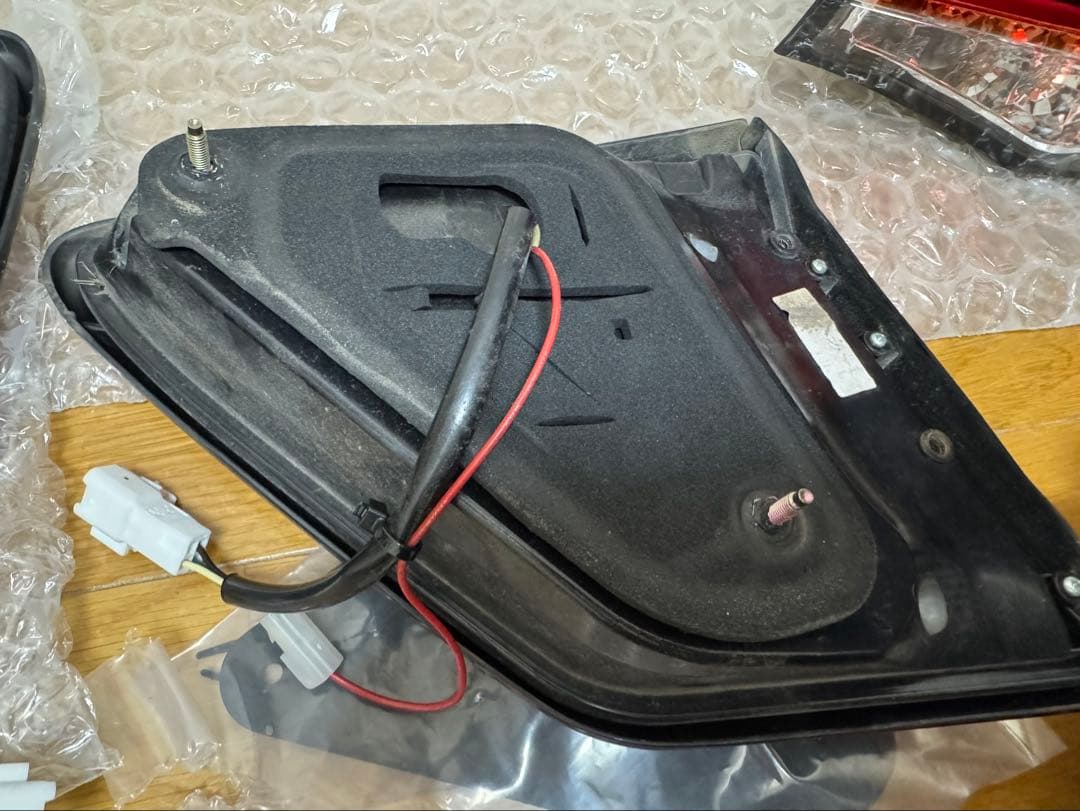 最終値下げ 200系クラウン　ファブレス　テール　左右セット