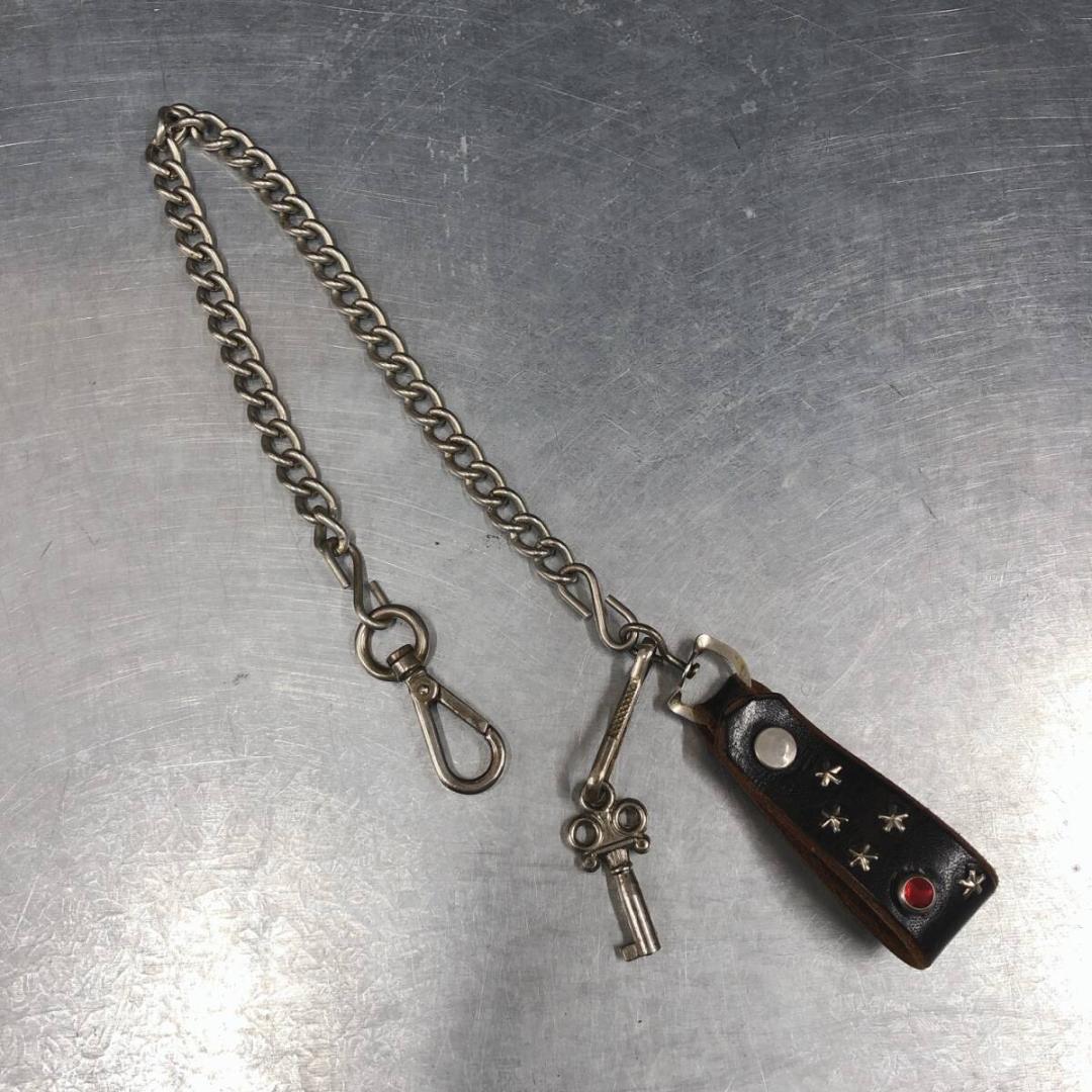 GQ2582◇HTC : スタッズレザー ウォレットチェーン◇カギはおまけです。