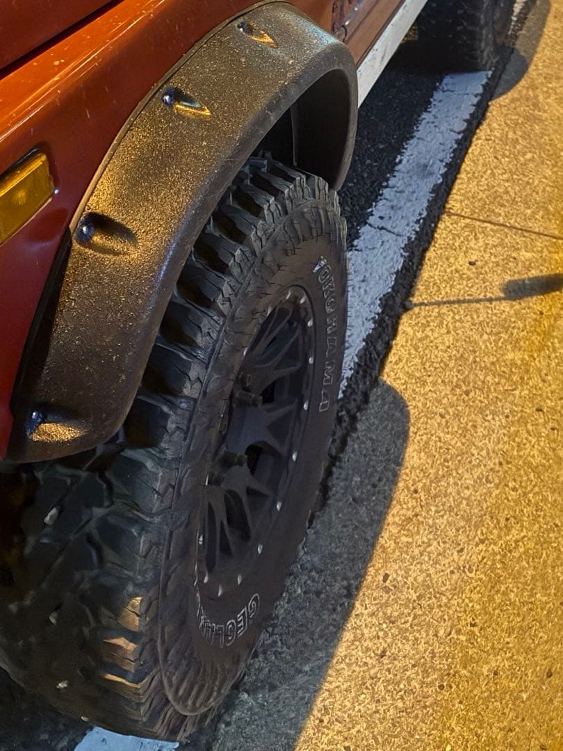 ジムニーJA11.12.22用　オーバーフェンダー　ラプター塗装　中古