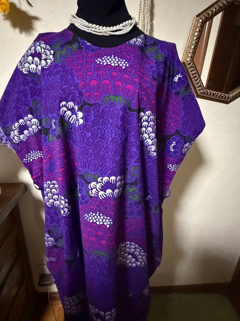 ソウソウ　貫頭衣　ワンピース　けんらん　夜紫？